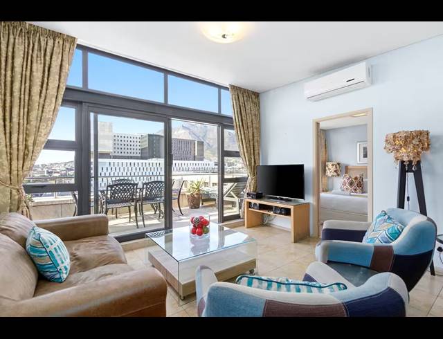 2 BEDROOM APARTMENT TO LET IN CAPE TOWN CITY CENTRE